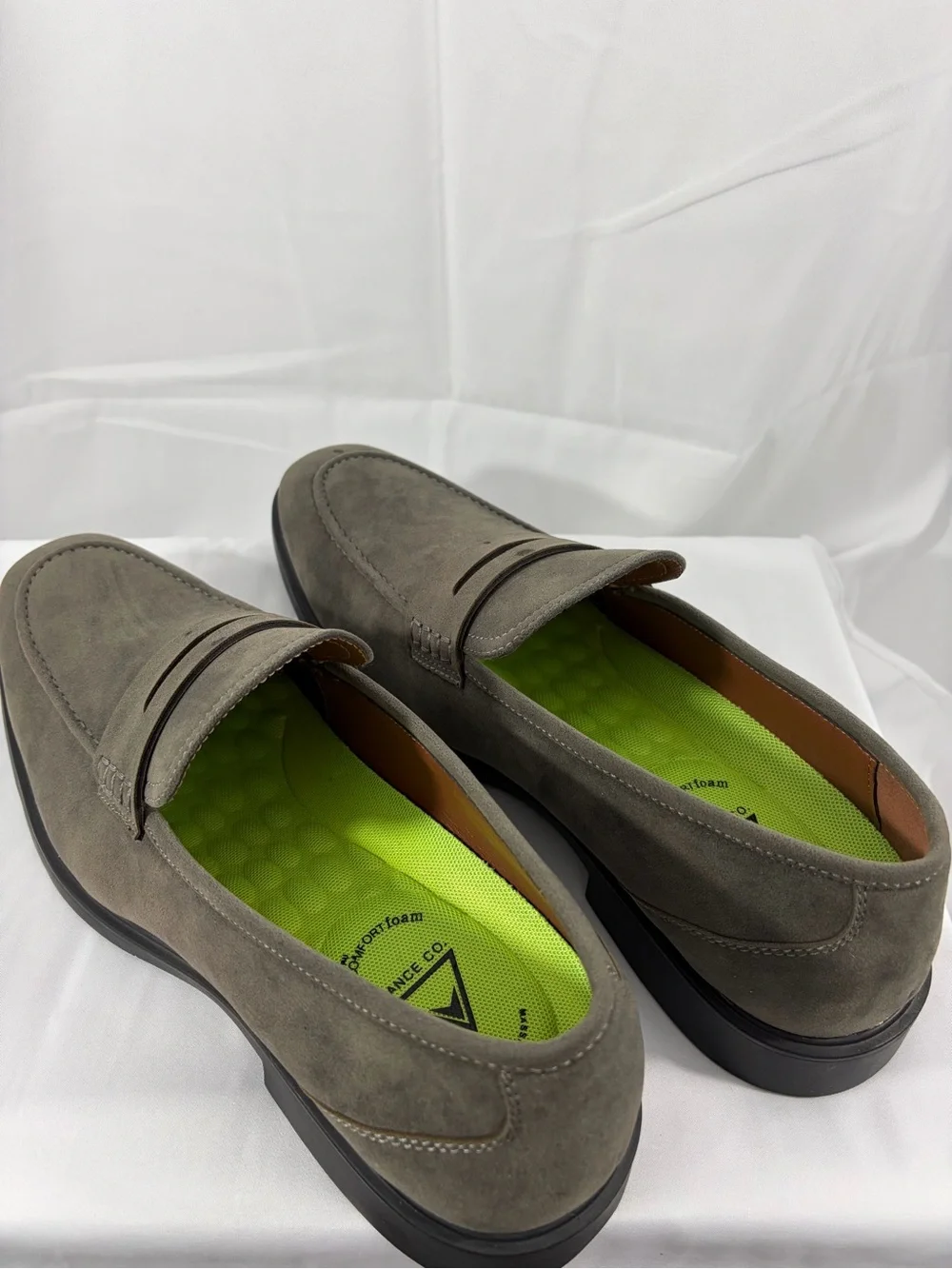 NWT Vance Co Men's Size 11.5 Gray Suede Penny Loafers